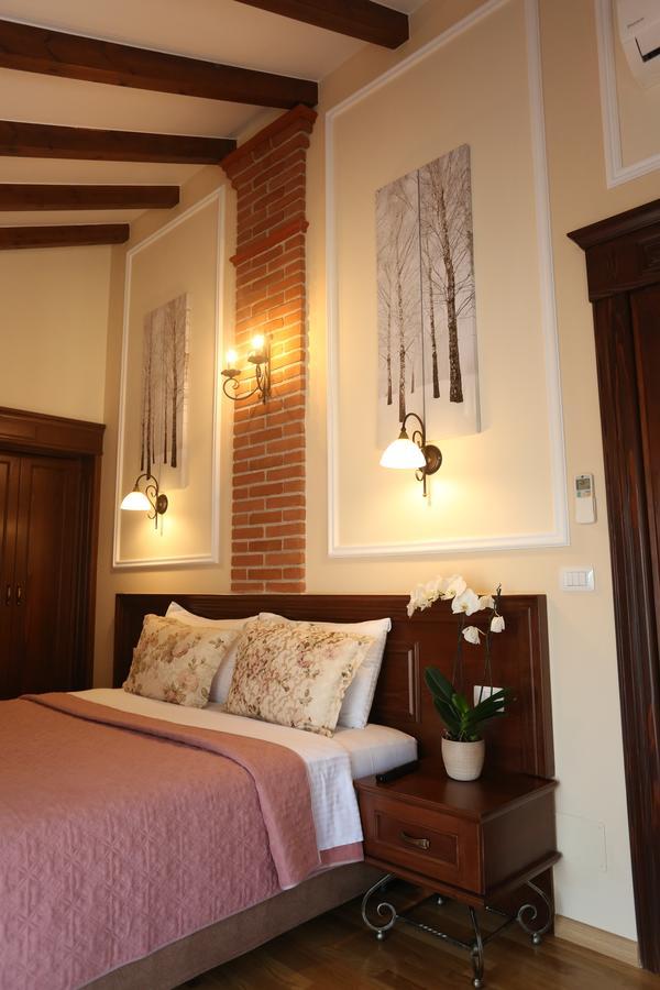 Vila Dante Boutique Hotel Tushemisht エクステリア 写真