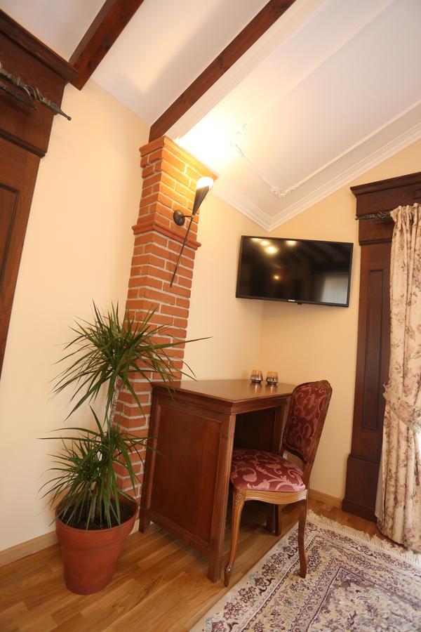 Vila Dante Boutique Hotel Tushemisht エクステリア 写真