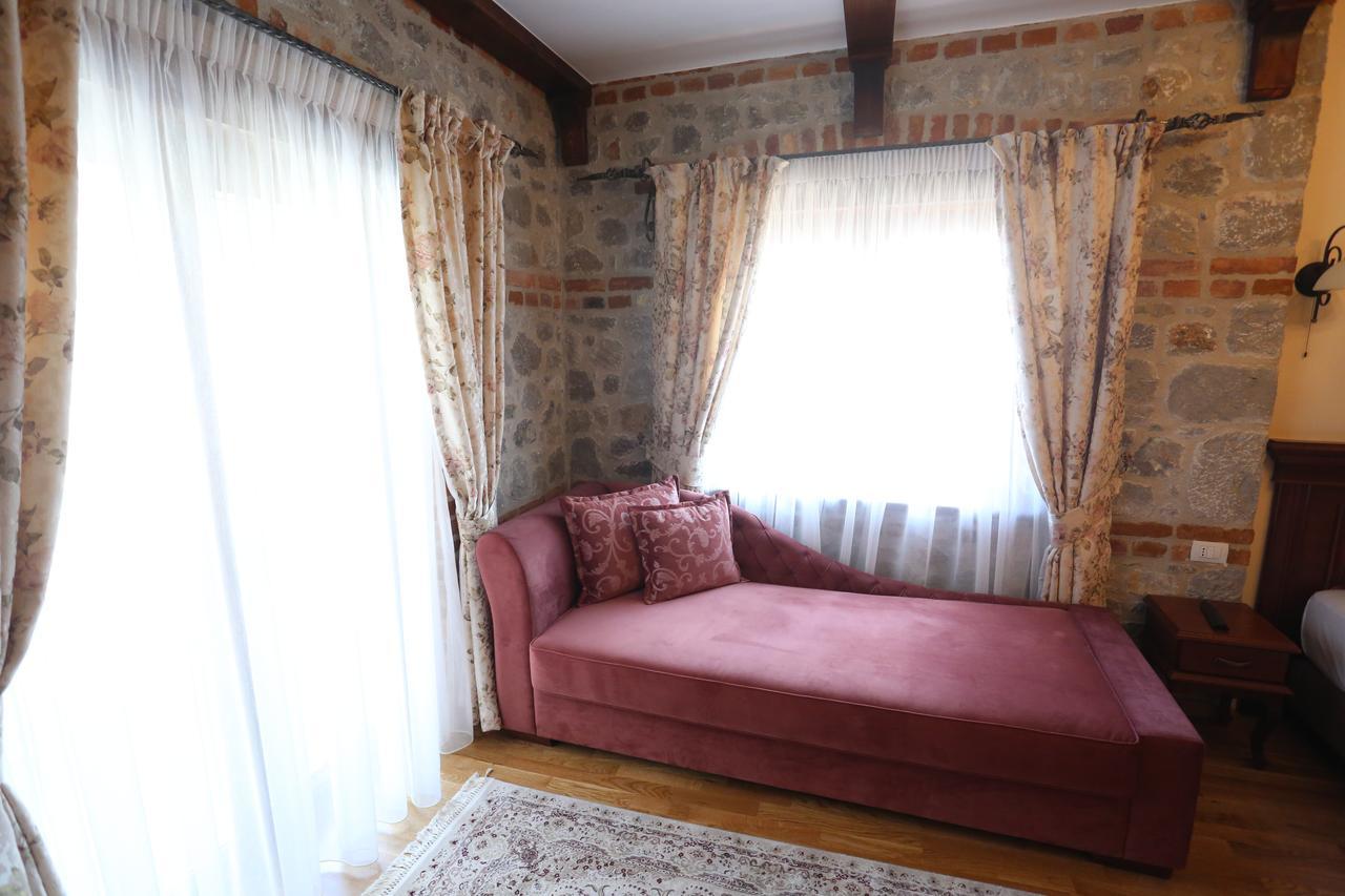 Vila Dante Boutique Hotel Tushemisht エクステリア 写真