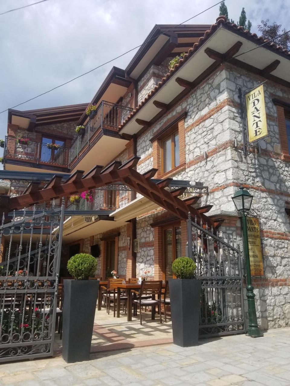Vila Dante Boutique Hotel Tushemisht エクステリア 写真